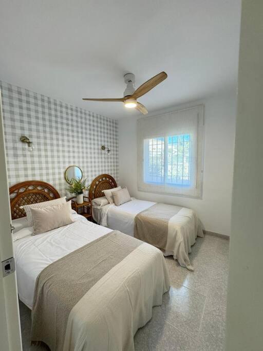 Nuevo Torrox Deluxe Beach & Piscina Esterno foto