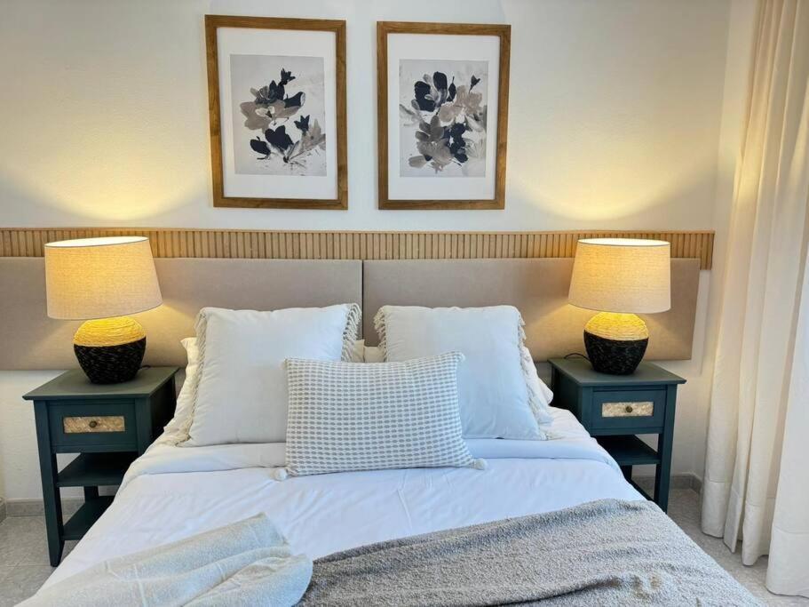 Nuevo Torrox Deluxe Beach & Piscina Esterno foto