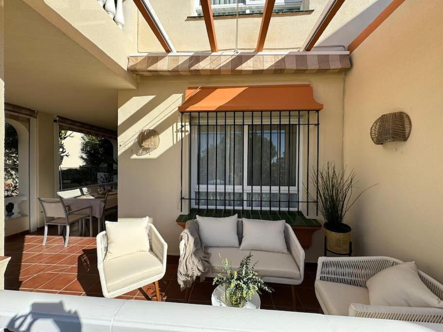Nuevo Torrox Deluxe Beach & Piscina Esterno foto