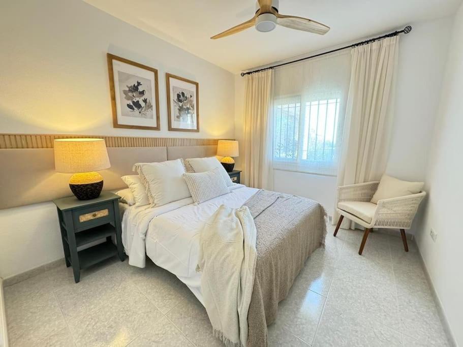 Nuevo Torrox Deluxe Beach & Piscina Esterno foto