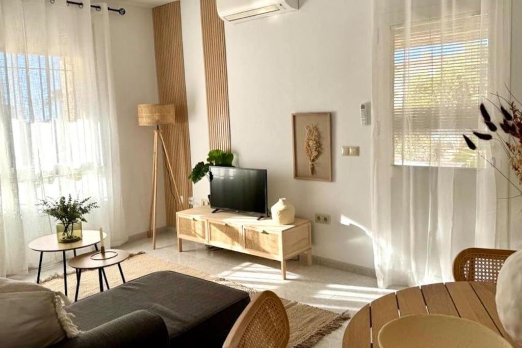 Nuevo Torrox Deluxe Beach & Piscina Esterno foto