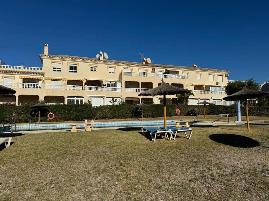 Nuevo Torrox Deluxe Beach & Piscina Esterno foto
