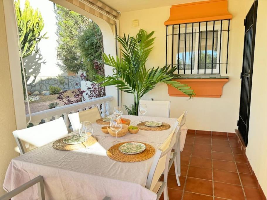 Nuevo Torrox Deluxe Beach & Piscina Esterno foto