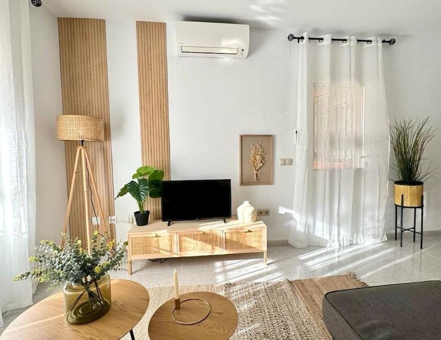 Nuevo Torrox Deluxe Beach & Piscina Esterno foto